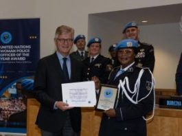 L’adjudant-chef Kinda recompensée pour son travail au Mali avec le prix de la femme police de l’année de l’ONU