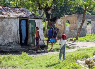 Haïti : la visite du Haut-Commissaire des Nations unies aux droits de l’homme témoigne de l’urgence de la situation
