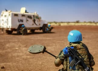 Les opérations de maintien de la paix face aux engins explosifs improvisés