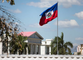 Le premier contingent de policiers kényans arrive en Haïti pour la nouvelle mission d’appui à la sécurité