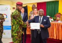 Formation linguistique et interculturelle pour le deuxième contingent kenyan avant son déploiement en Haïti