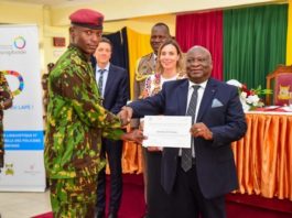 Formation linguistique et interculturelle pour le deuxième contingent kenyan avant son déploiement en Haïti