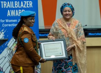 Olukemi Ibikunle, déployée à la MONUSCO, lauréate 2025 du Prix de la Pionnière des Nations unies