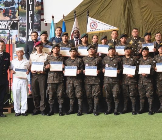 Formation linguistique et interculturelle de l’OIF pour des militaires guatémaltèques amenés à être déployés au sein de la Force de répression des gangs