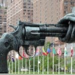 Une analyse intégrée des missions politiques spéciales et des opérations de maintien de la paix des Nations unies : similitudes et différences